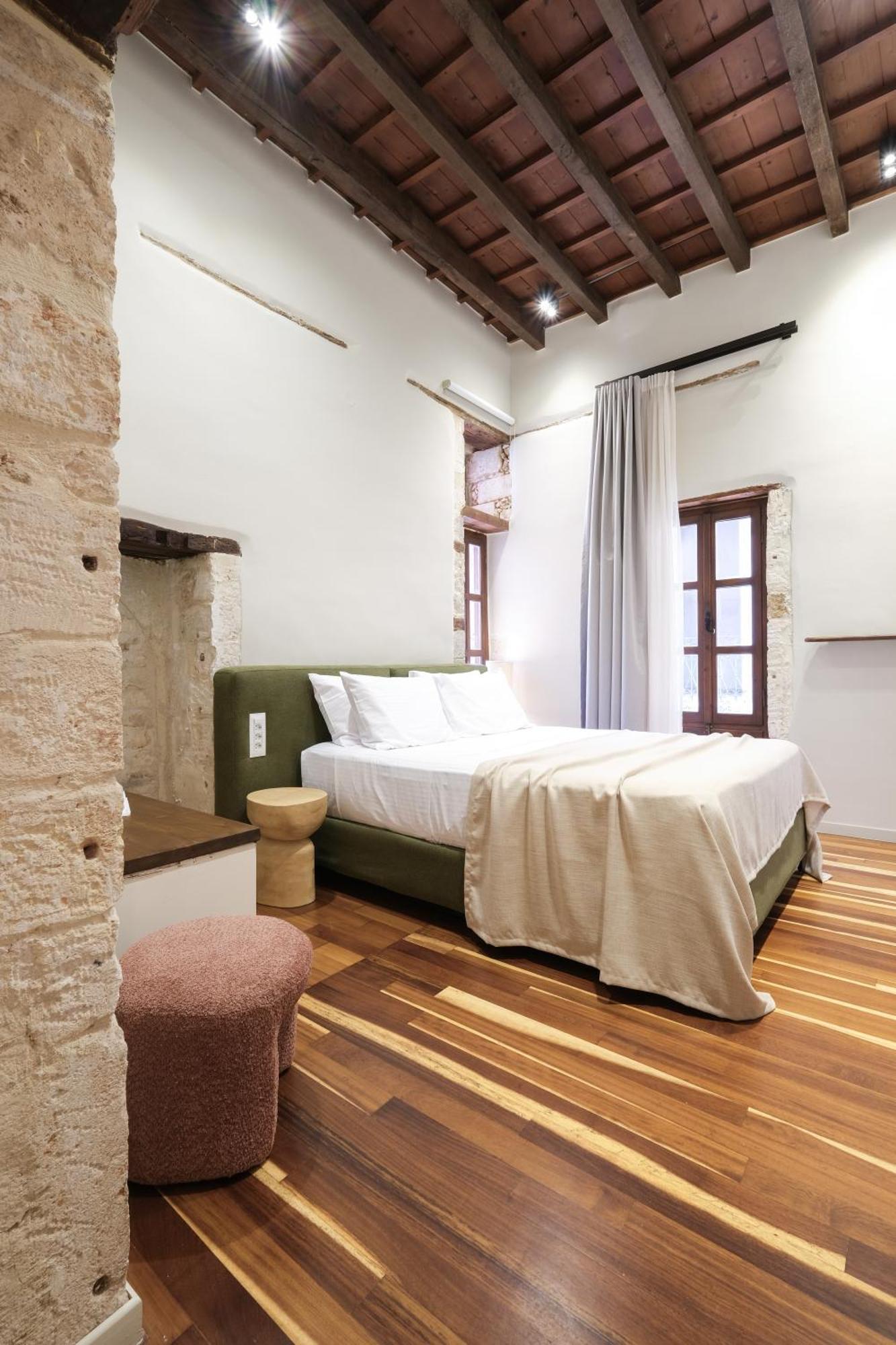 Qualia Slowlife Suites La Canea Esterno foto
