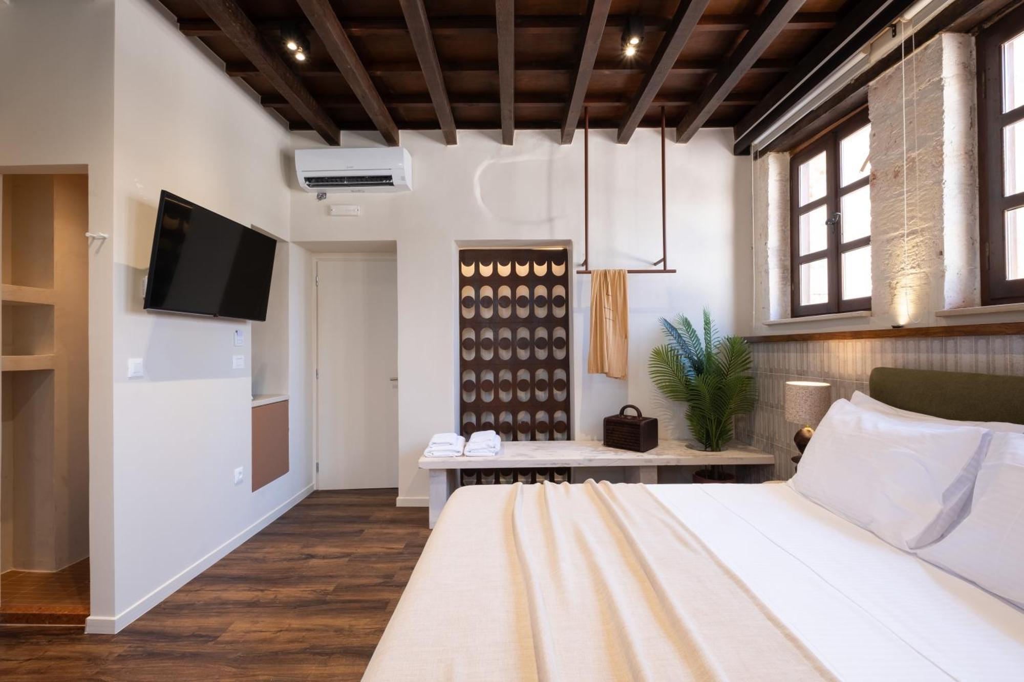 Qualia Slowlife Suites La Canea Esterno foto