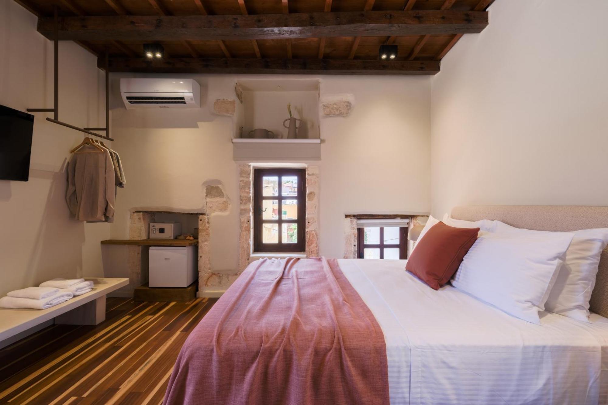 Qualia Slowlife Suites La Canea Esterno foto