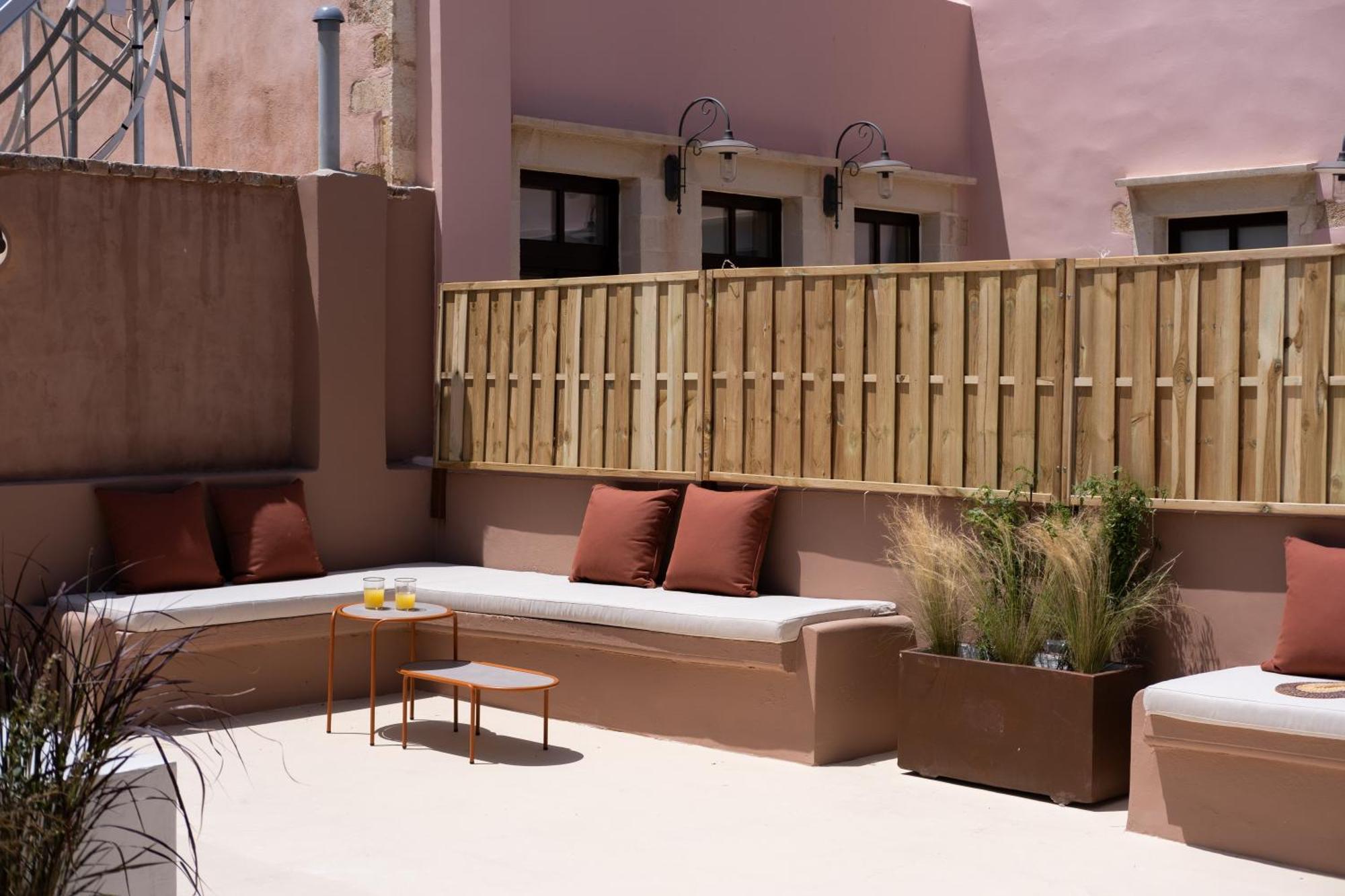 Qualia Slowlife Suites La Canea Esterno foto