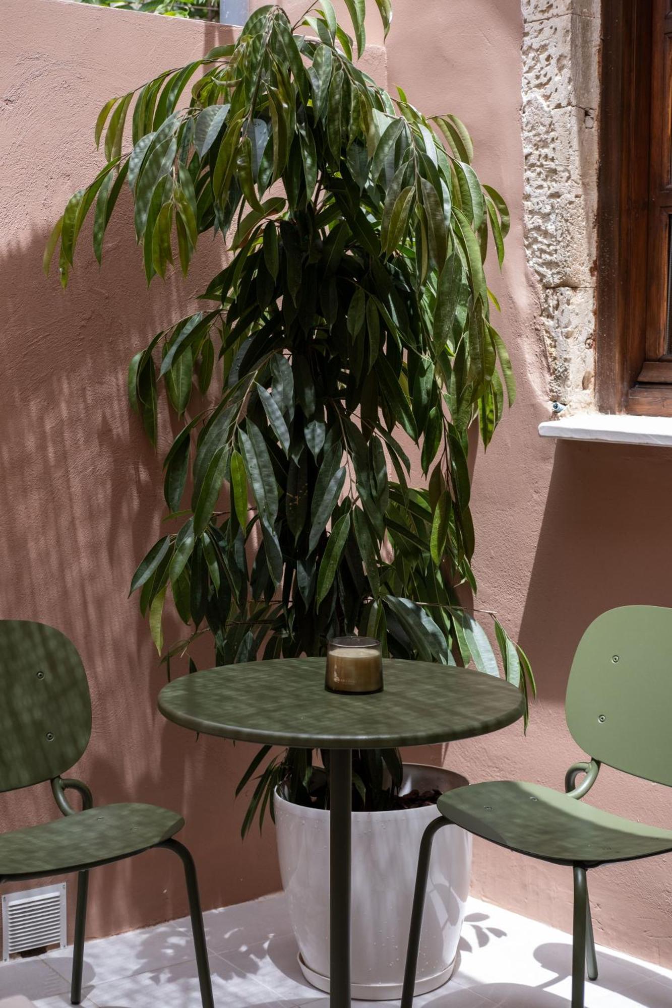 Qualia Slowlife Suites La Canea Esterno foto